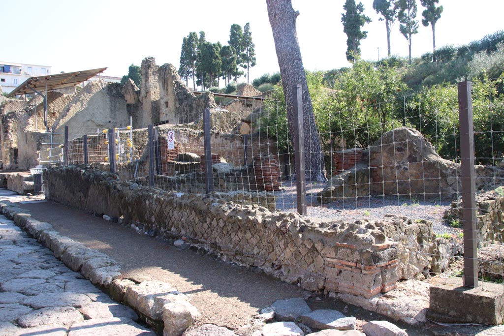Ins. Orientalis I.3, Herculaneum, October 2022.
Looking towards area in north-west corner, on east side of Cardo V. Photo courtesy of Klaus Heese.